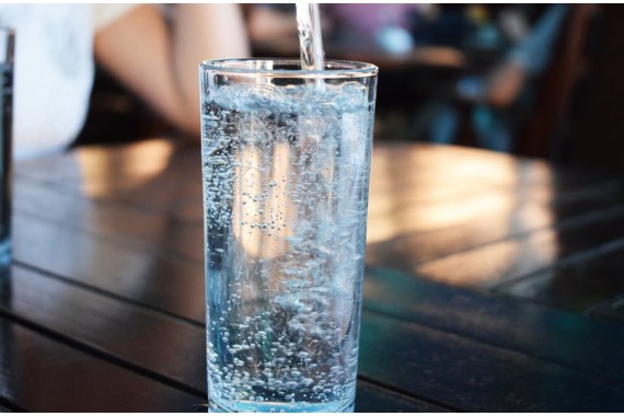 Canicule et personnes âgées, les bons gestes à adopter
